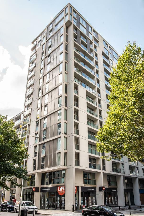 Cobalt Point, South Quay Apartment Лондон Екстериор снимка